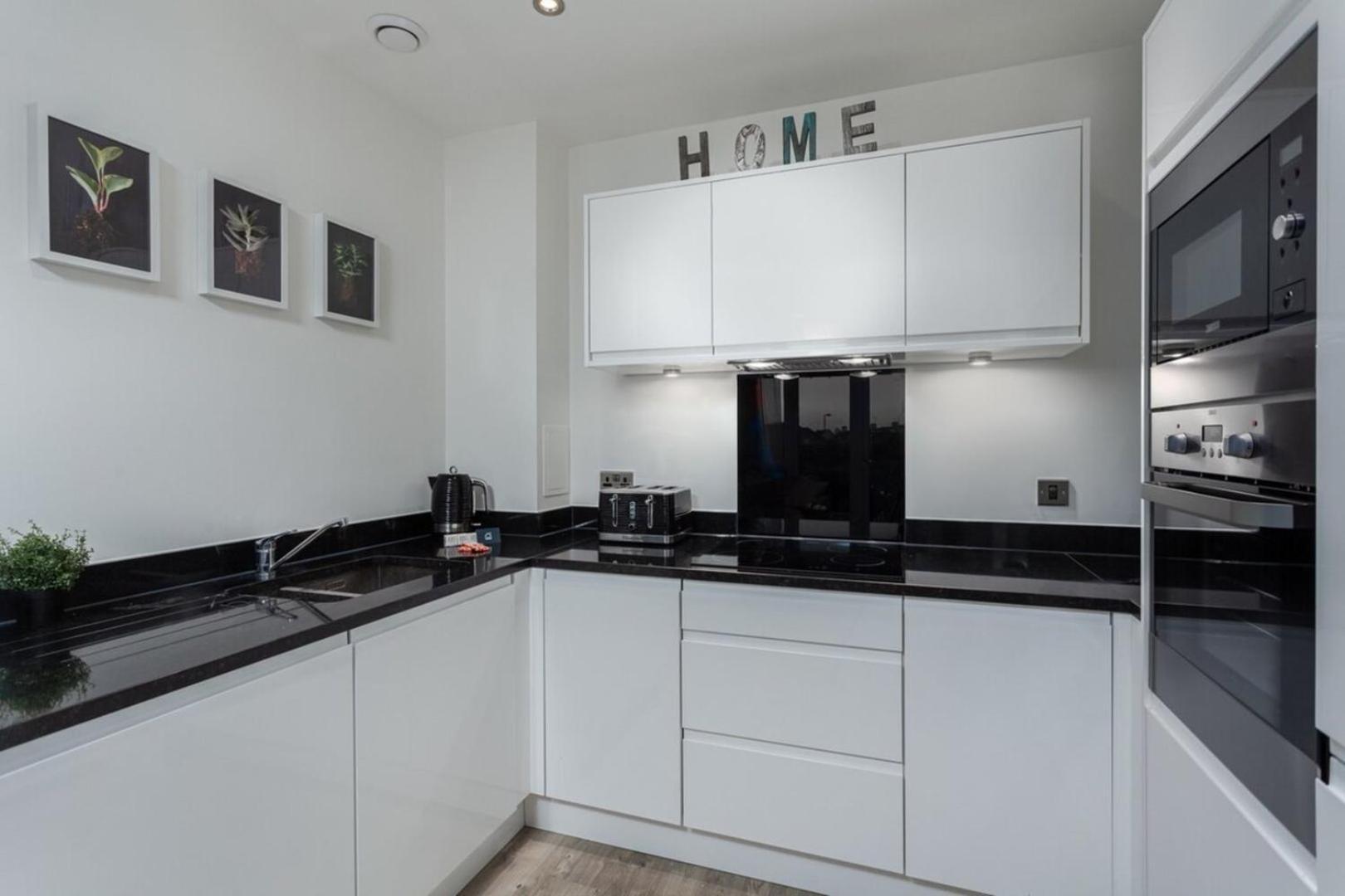 Classy Cricklewood Home 伦敦 外观 照片
