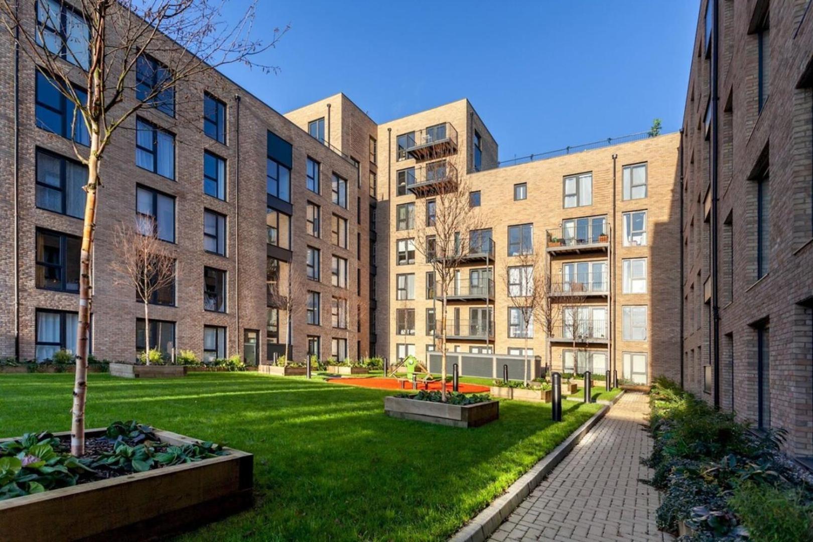 Classy Cricklewood Home 伦敦 外观 照片